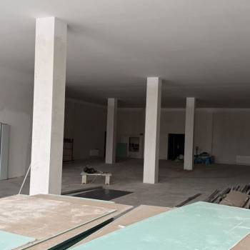 Сдается Нежилое помещение, 160 м²