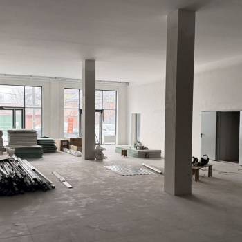 Сдается Нежилое помещение, 160 м²