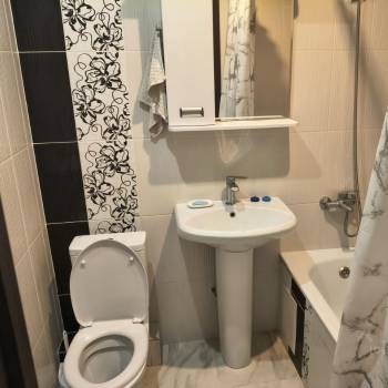 Продается 1-комнатная квартира, 36 м²