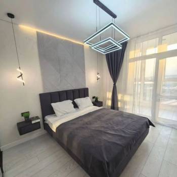Продается 1-комнатная квартира, 37 м²