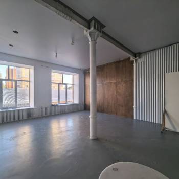 Сдается Нежилое помещение, 160 м²
