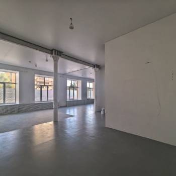 Сдается Нежилое помещение, 160 м²