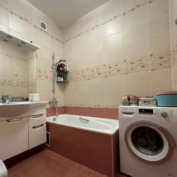 Продается 2-х комнатная квартира, 80,2 м²