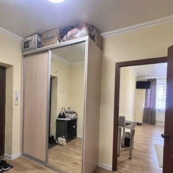 Продается 1-комнатная квартира, 40 м²