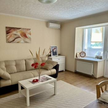 Сдается 1-комнатная квартира, 44 м²