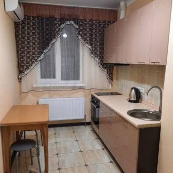 Сдается 1-комнатная квартира, 35 м²