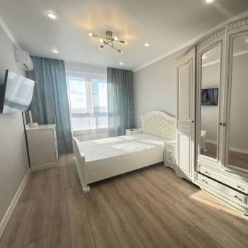 Продается 1-комнатная квартира, 40 м²