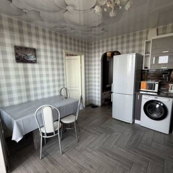 Продается 1-комнатная квартира, 44 м²