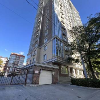 Продается Многокомнатная квартира, 140 м²