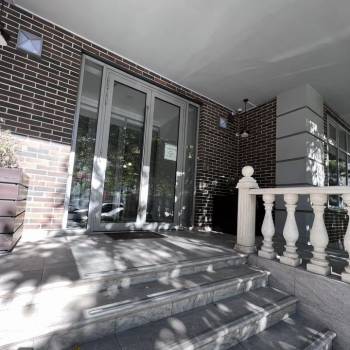 Продается Многокомнатная квартира, 140 м²