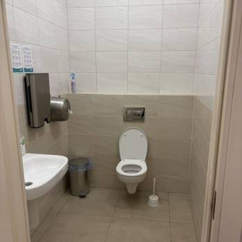 Сдается Нежилое помещение, 207 м²