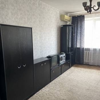 Сдается Многокомнатная квартира, 65 м²