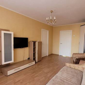 Сдается Многокомнатная квартира, 64 м²