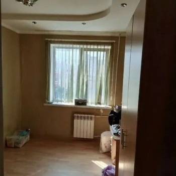 Сдается Многокомнатная квартира, 80 м²