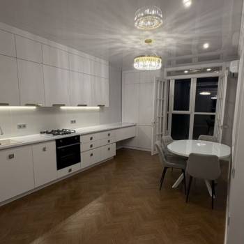 Продается 2-х комнатная квартира, 61,7 м²