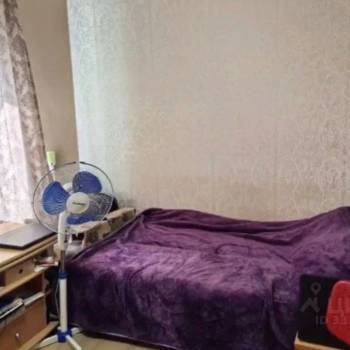 Продается Многокомнатная квартира, 50 м²