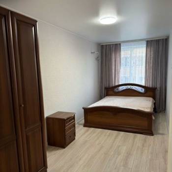 Сдается Многокомнатная квартира, 80 м²