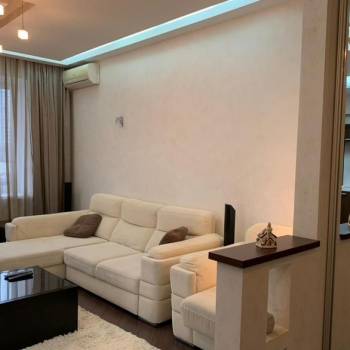 Продается 1-комнатная квартира, 41 м²