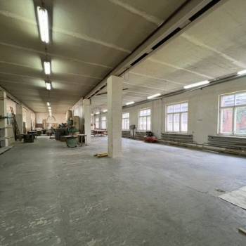Сдается Нежилое помещение, 700 м²