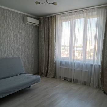 Продается 1-комнатная квартира, 36 м²