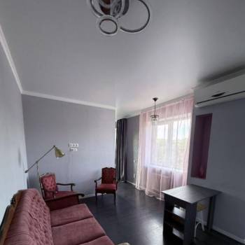 Продается 1-комнатная квартира, 41 м²