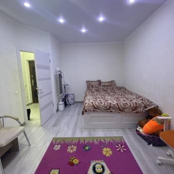 Сдается 1-комнатная квартира, 35 м²