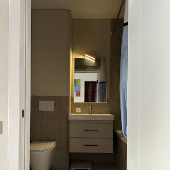 Продается 1-комнатная квартира, 40 м²
