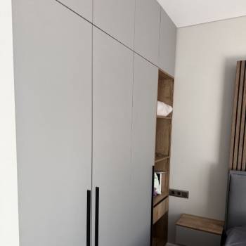 Продается 1-комнатная квартира, 42 м²