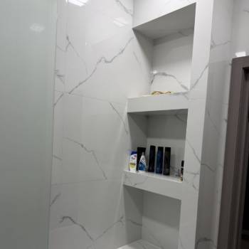 Продается 1-комнатная квартира, 42 м²