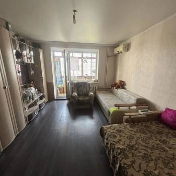 Продается 1-комнатная квартира, 37,8 м²