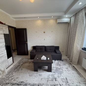 Продается 1-комнатная квартира, 37,5 м²