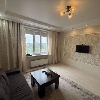 Продается 1-комнатная квартира, 37,5 м²