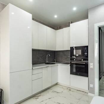 Сдается 1-комнатная квартира, 52 м²