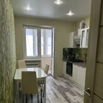 Продается 1-комнатная квартира, 39 м²