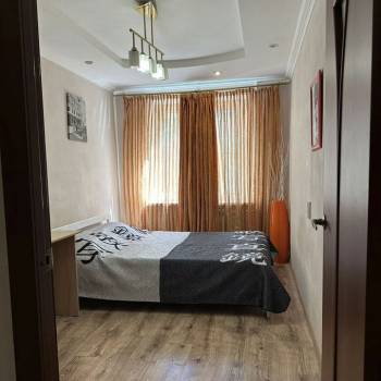 Сдается Многокомнатная квартира, 60 м²