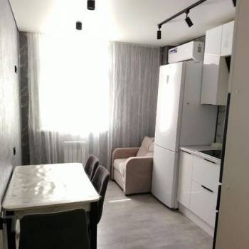 Сдается 1-комнатная квартира, 40 м²