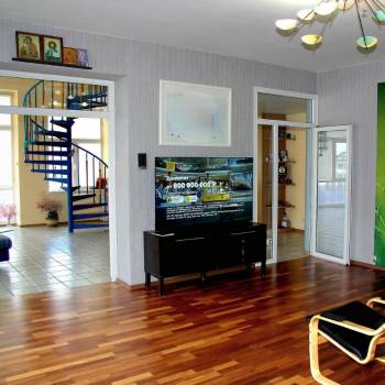 Продается Многокомнатная квартира, 225 м²