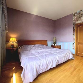 Продается Многокомнатная квартира, 225 м²