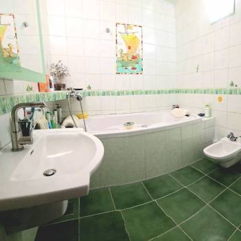 Продается Многокомнатная квартира, 225 м²