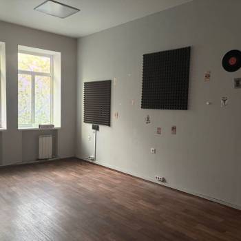 Сдается Нежилое помещение, 132 м²