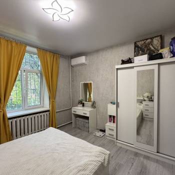 Продается 1-комнатная квартира, 42,8 м²