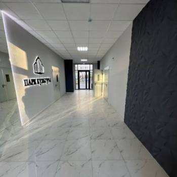 Продается Многокомнатная квартира, 100 м²