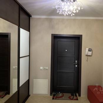 Сдается Многокомнатная квартира, 105 м²