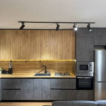 Продается 1-комнатная квартира, 69,1 м²