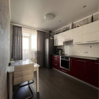 Продается 1-комнатная квартира, 39 м²