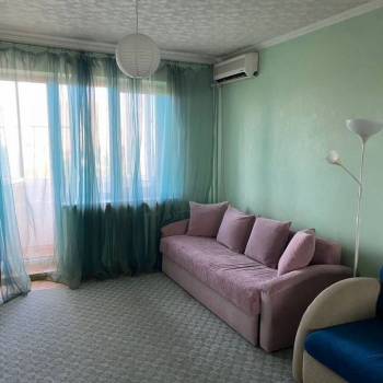 Сдается 1-комнатная квартира, 38 м²
