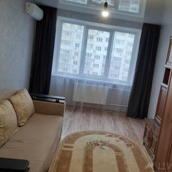 Сдается 1-комнатная квартира, 38 м²