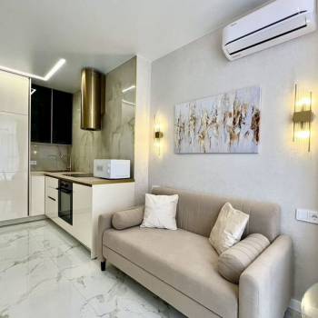 Продается 1-комнатная квартира, 41 м²