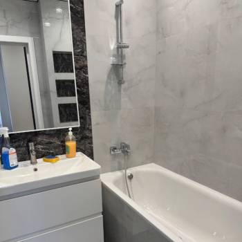 Сдается Многокомнатная квартира, 64 м²