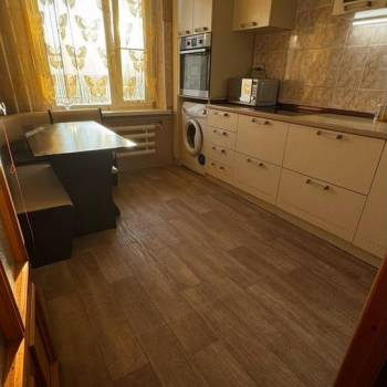 Сдается 1-комнатная квартира, 55 м²